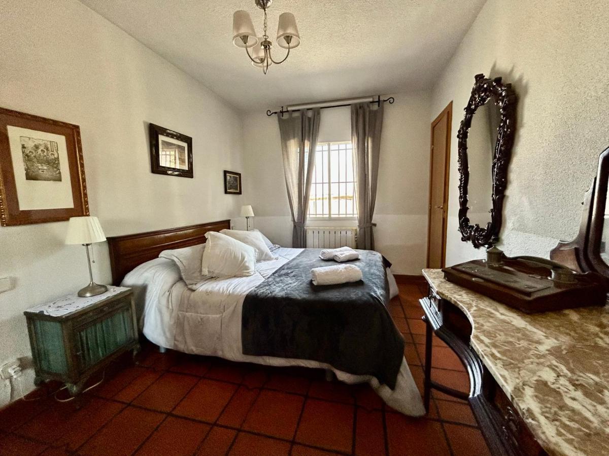 Casa Rural El Castillo De Сируэлас Экстерьер фото